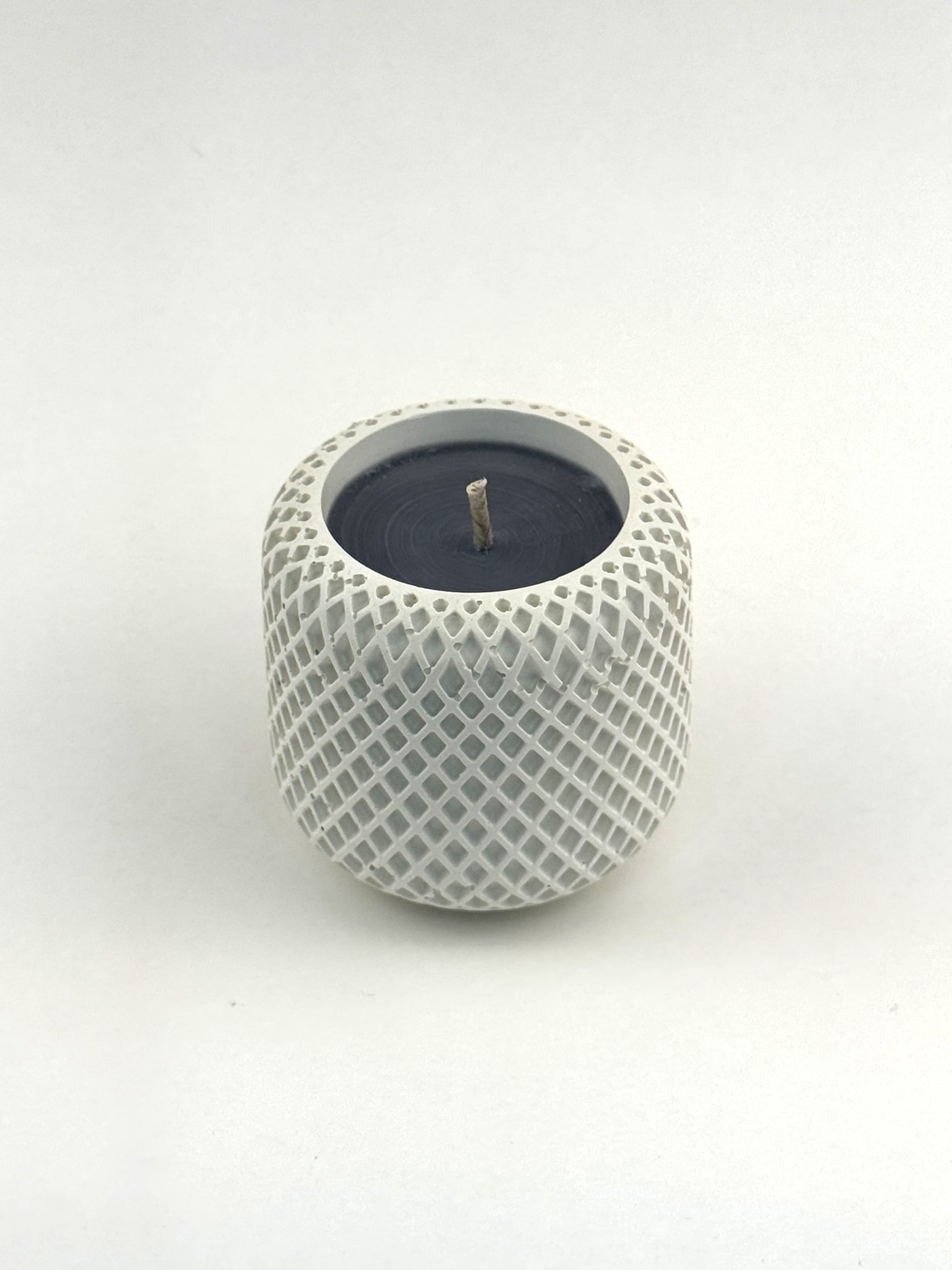 Sandalwood Amber — Hand-Cast Scaled Jar Soy Candle with black wax